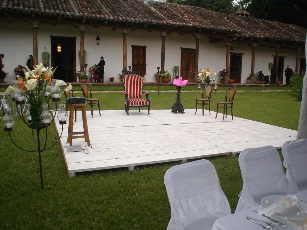Parador-Museo Santa Maria La Trinitaria Eksteriør billede