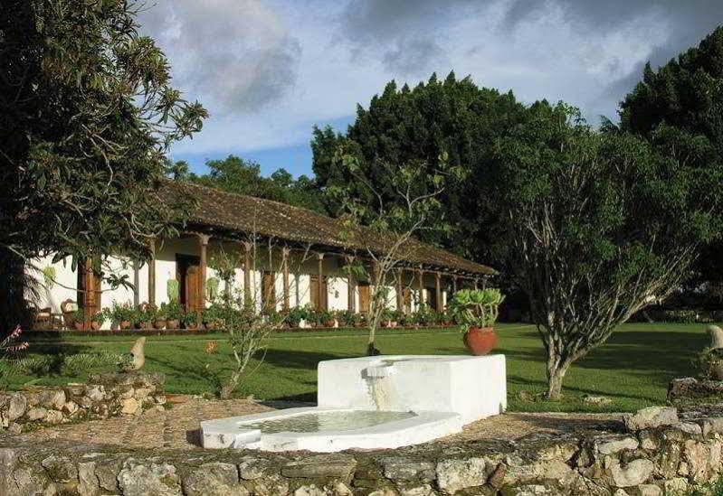 Parador-Museo Santa Maria La Trinitaria Eksteriør billede